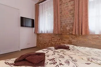 Hotel Janne 3*