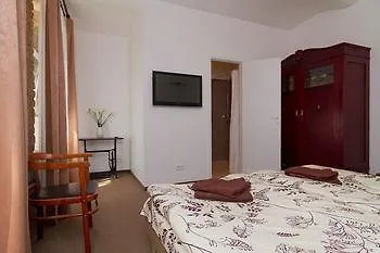 Hotel Janne 3*